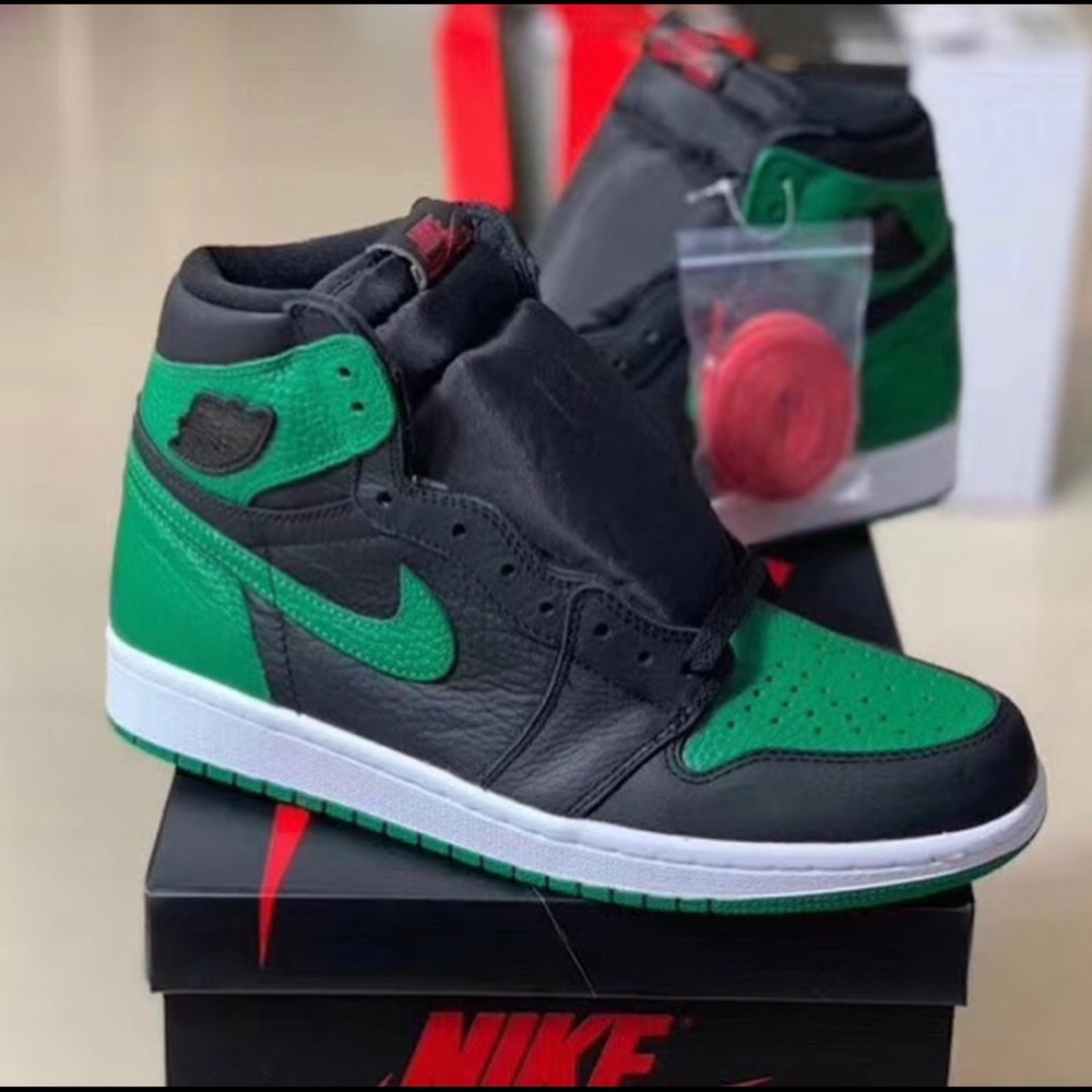Nike Air Jordan 1 Pine Green Retro OG 555088-030